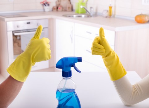 Professional cleaner working in a central London EC2 building